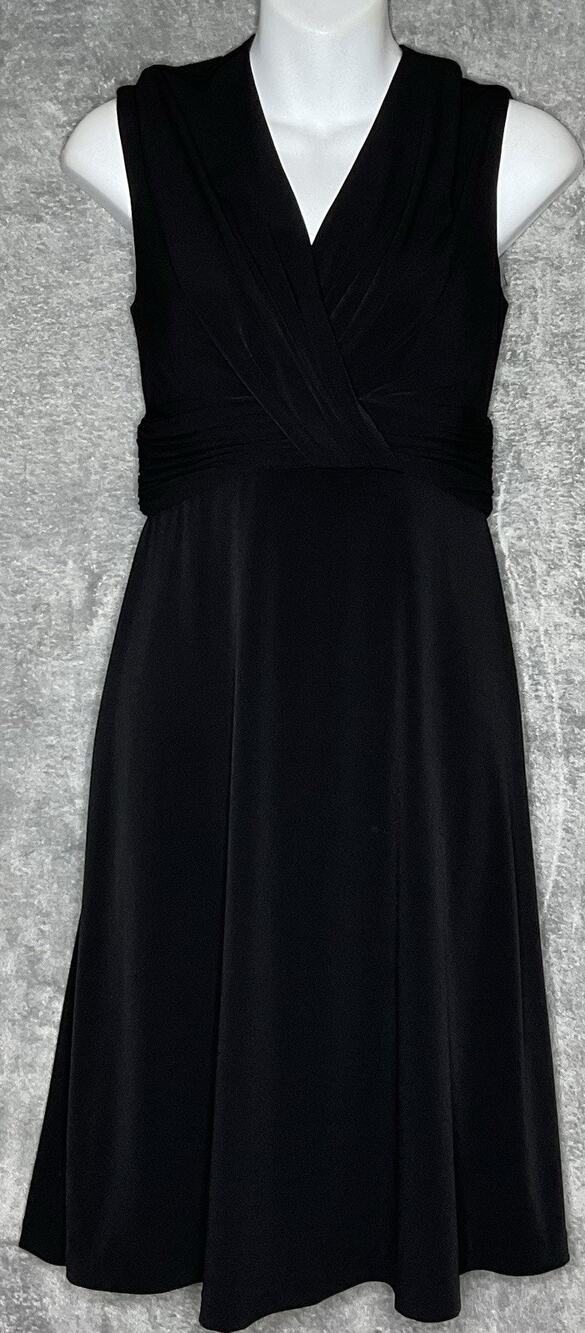 White House Black Market Dress 0 Black Fit Flare V Neck Sleeveless Cocktail